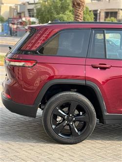 جیپ L گراند شیرۆکی